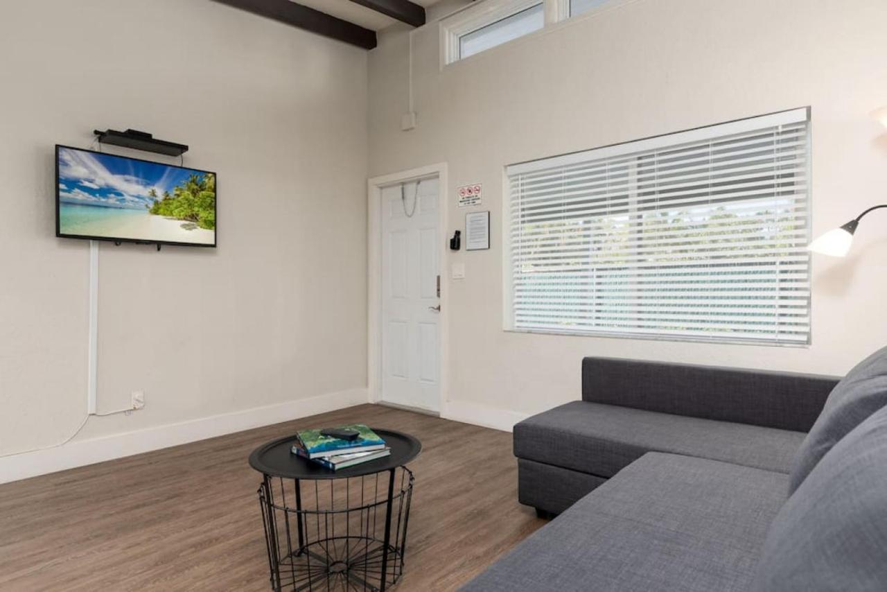 The Hideaway At Lake Ridge 1 Fort Lauderdale Exterior photo